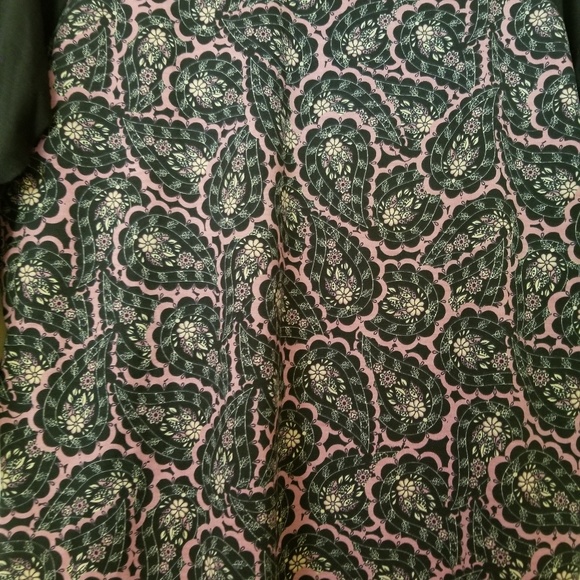 Top - Picture 2 of 4